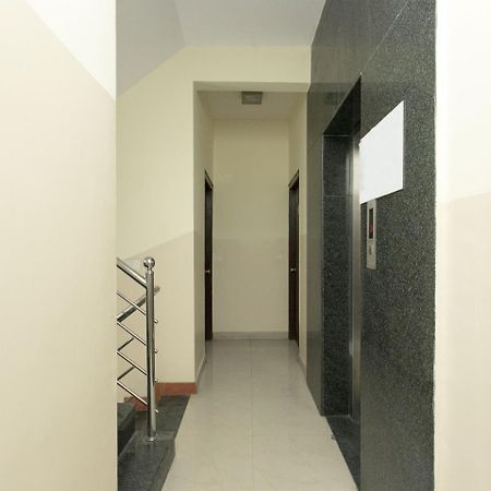 Oyo 10378 Hotel Hibiscus Mayflower Бангалор Экстерьер фото